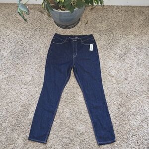 NWT Old Navy High-Rise Wow Super Skinny Jeans Womenssz 10